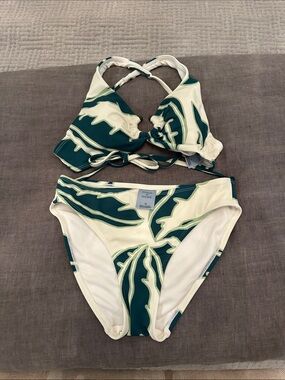 Shade & Shore Green and Cream Leaf-Print Bikini Set